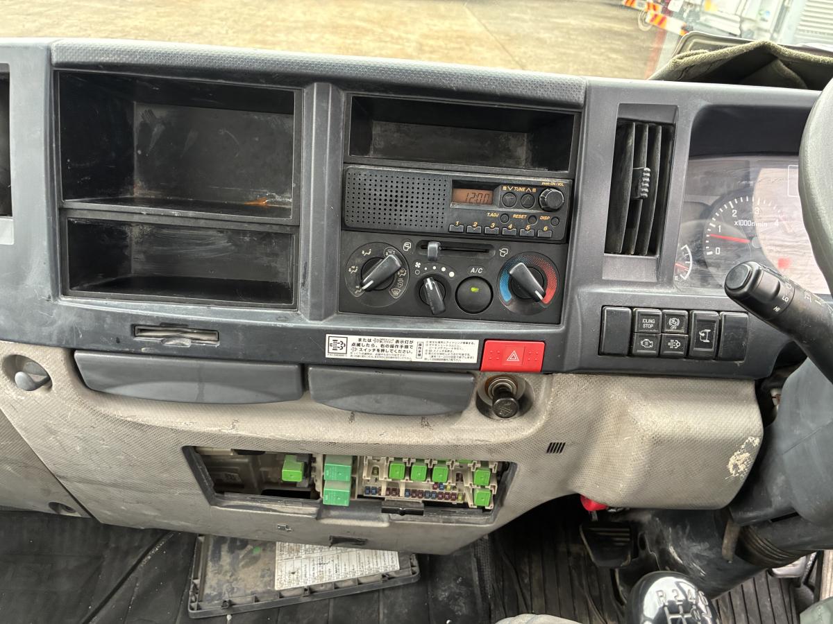 上物ほぼ新品、3tアームロール、箱付、Km少ない|中古トラックの販売・買取・査定のアイナビ