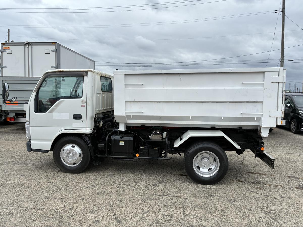 上物ほぼ新品、3tアームロール、箱付、Km少ない|中古トラックの販売・買取・査定のアイナビ