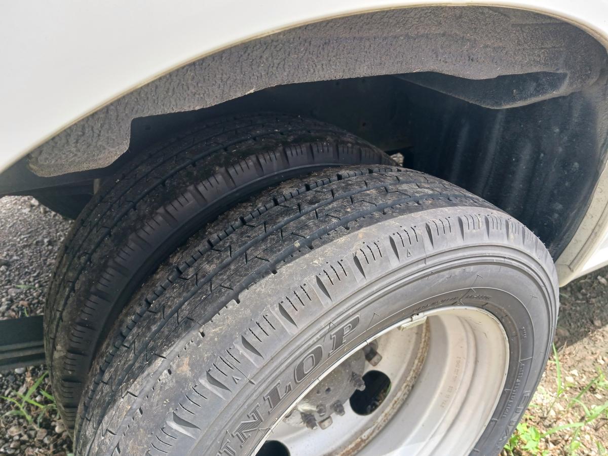 2t、観音ドア、ディーゼル4リッター|中古トラックの販売・買取・査定のアイナビ