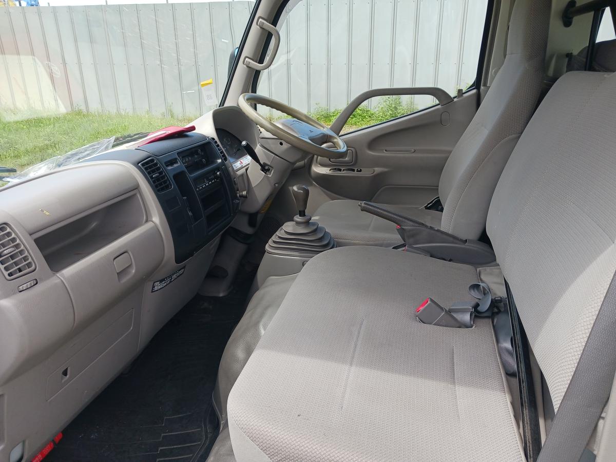 2t、観音ドア、ディーゼル4リッター|中古トラックの販売・買取・査定のアイナビ