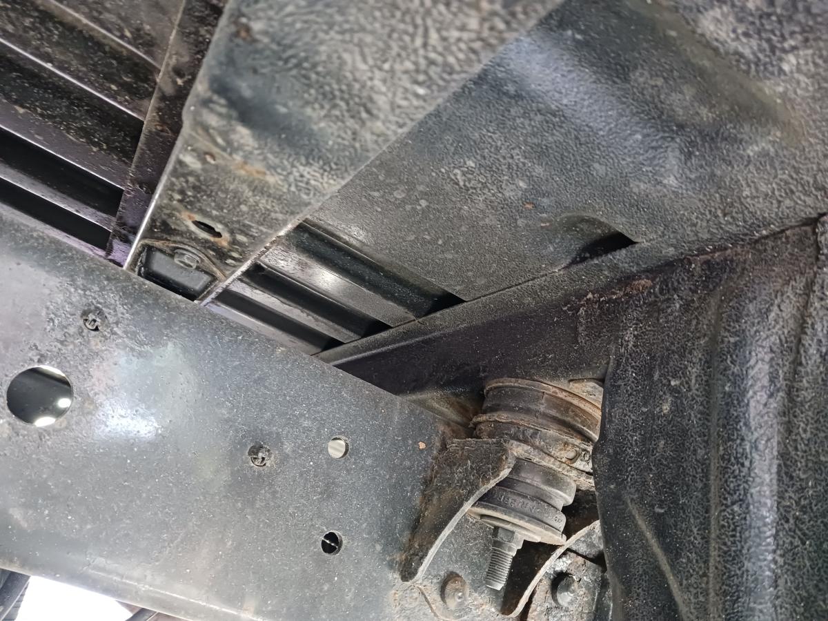 2t、観音ドア、ディーゼル4リッター|中古トラックの販売・買取・査定のアイナビ