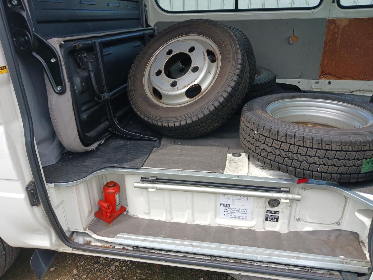 2t、観音ドア、ディーゼル4リッター|中古トラックの販売・買取・査定のアイナビ