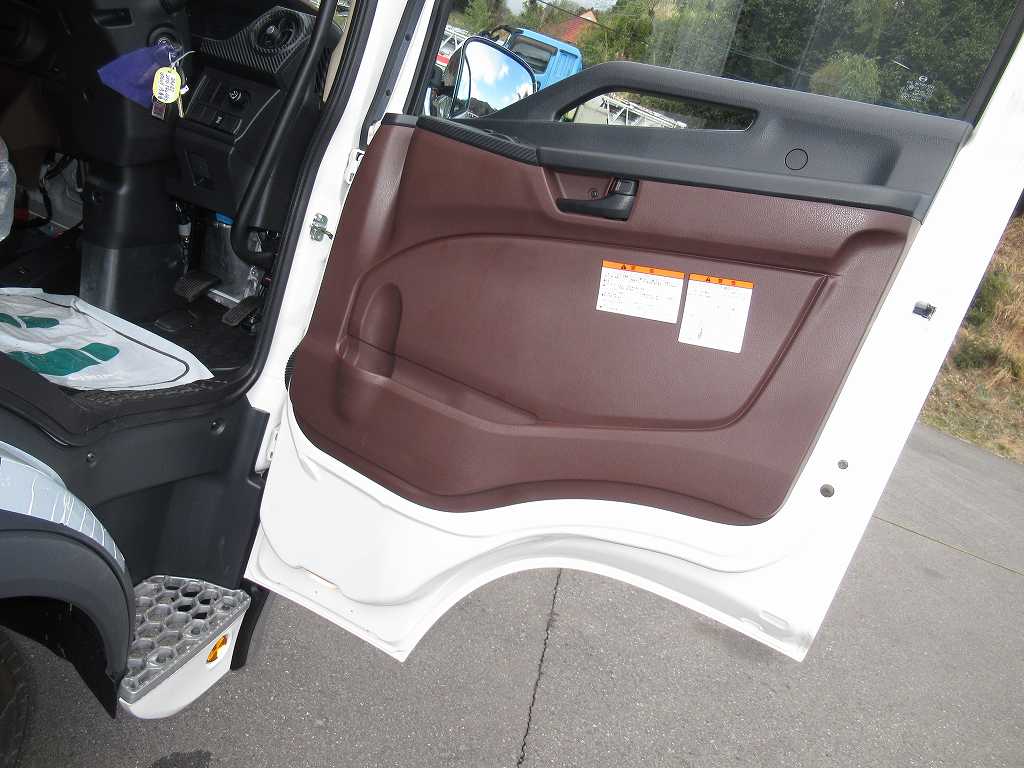 格納P/G Ⅼ6120 ワイド 菱重 -30℃ フルハーフ キーストン|中古トラックの販売・買取・査定のアイナビ