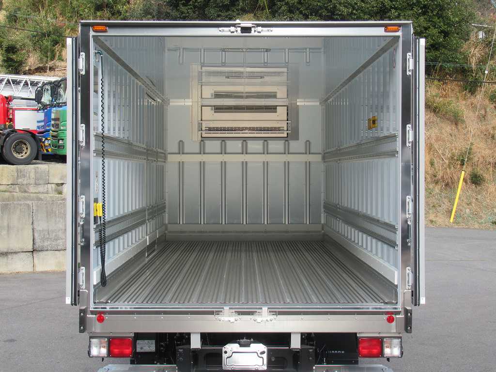 格納P/G Ⅼ6120 ワイド 菱重 -30℃ フルハーフ キーストン|中古トラックの販売・買取・査定のアイナビ