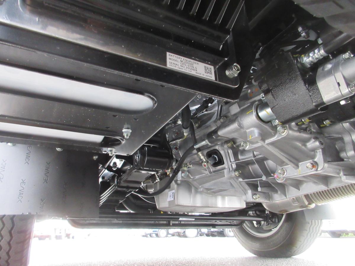 新明和 土砂ダンプ 5トン未満 積載2トン 5速 !!|中古トラックの販売・買取・査定のアイナビ