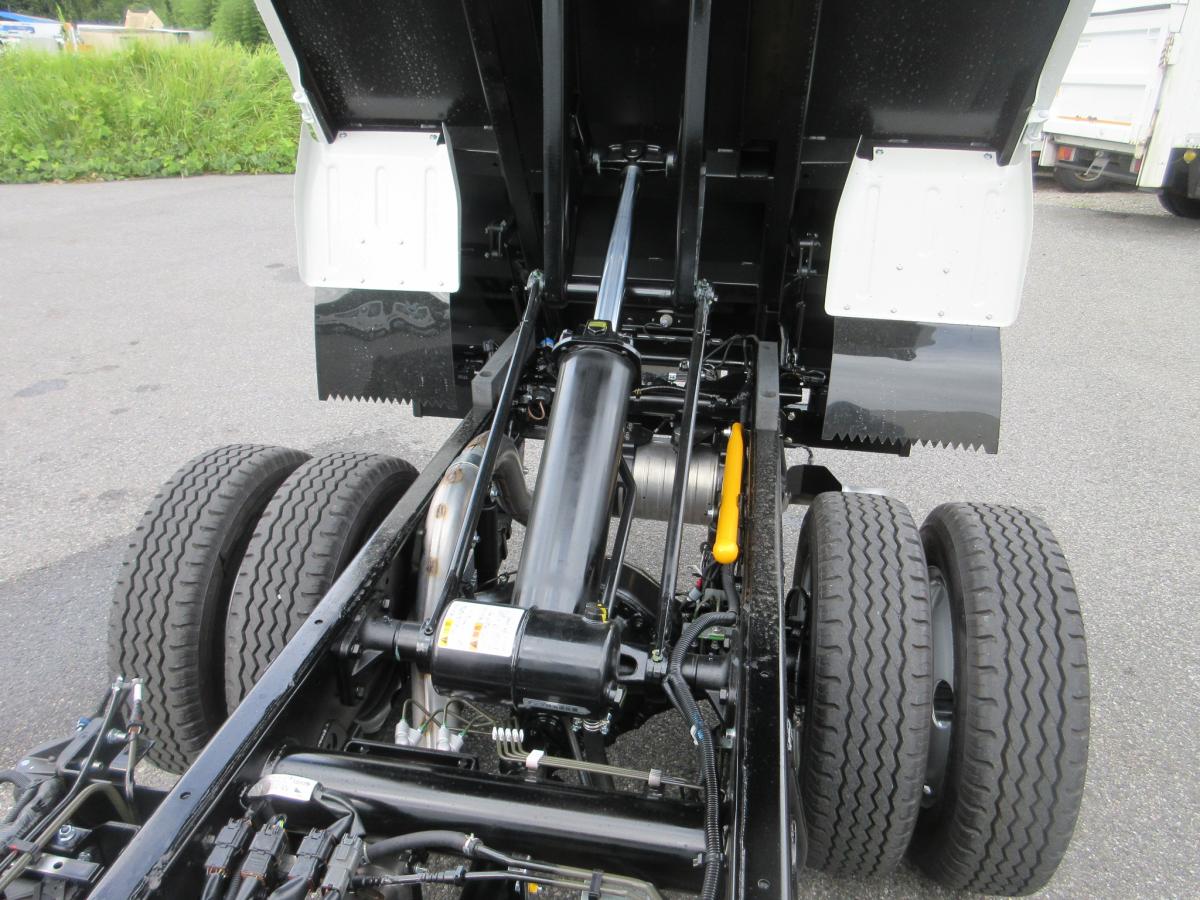 新明和 土砂ダンプ 5トン未満 積載2トン 5速 !!|中古トラックの販売・買取・査定のアイナビ