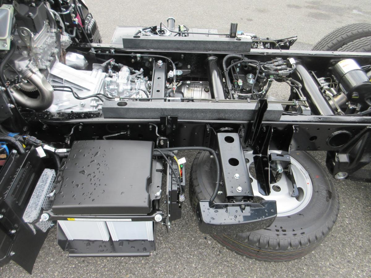 新明和 土砂ダンプ 5トン未満 積載2トン 5速 !!|中古トラックの販売・買取・査定のアイナビ