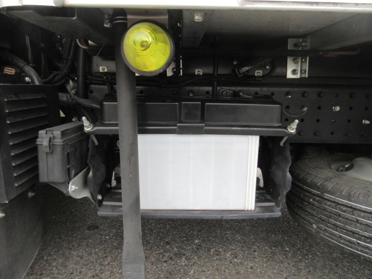 低温仕様 スタンバイ装置 冷蔵冷凍車 オートマチック !!|中古トラックの販売・買取・査定のアイナビ