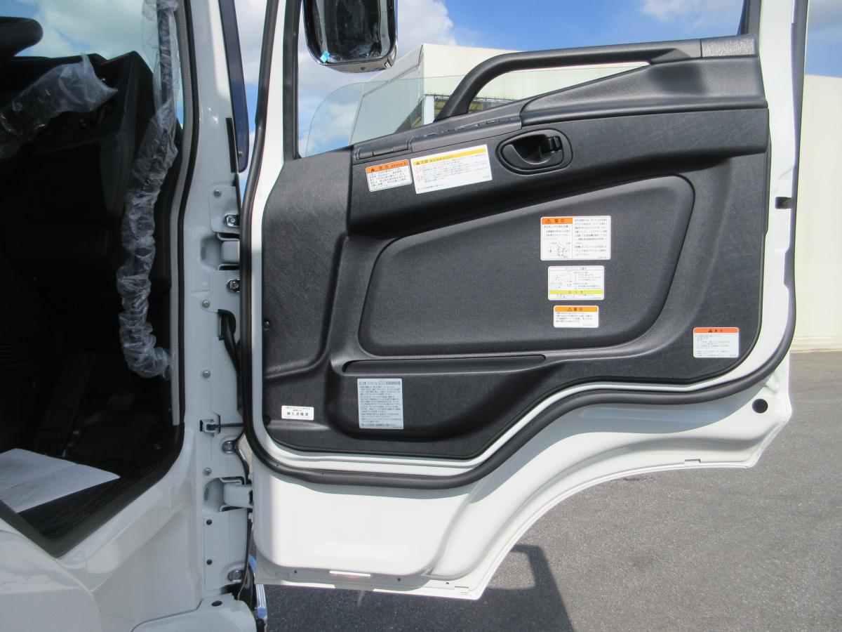 極東製 530×235 土砂ダンプ 自動シート !!|中古トラックの販売・買取・査定のアイナビ