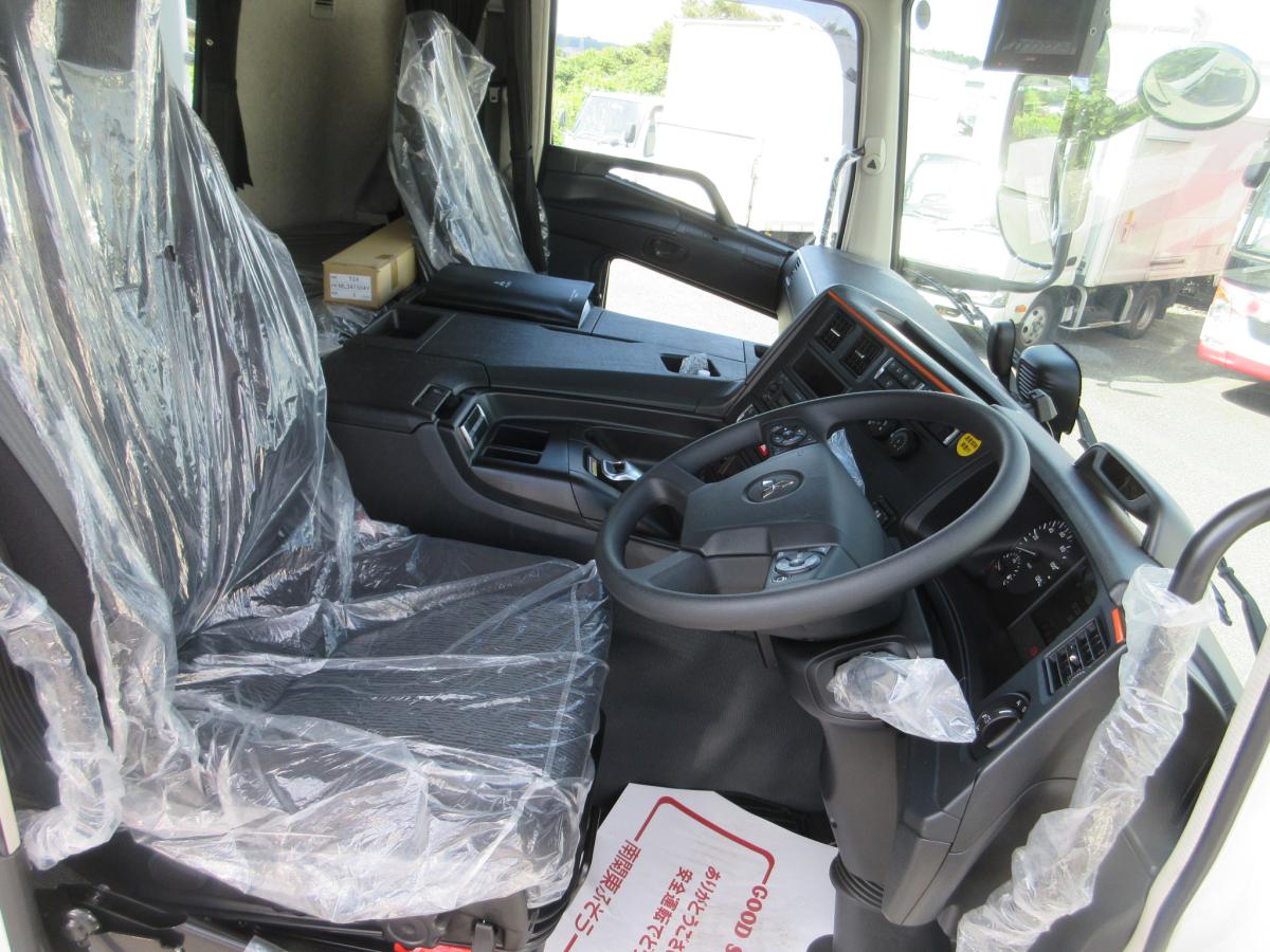 極東製 530×235 土砂ダンプ 自動シート !!|中古トラックの販売・買取・査定のアイナビ