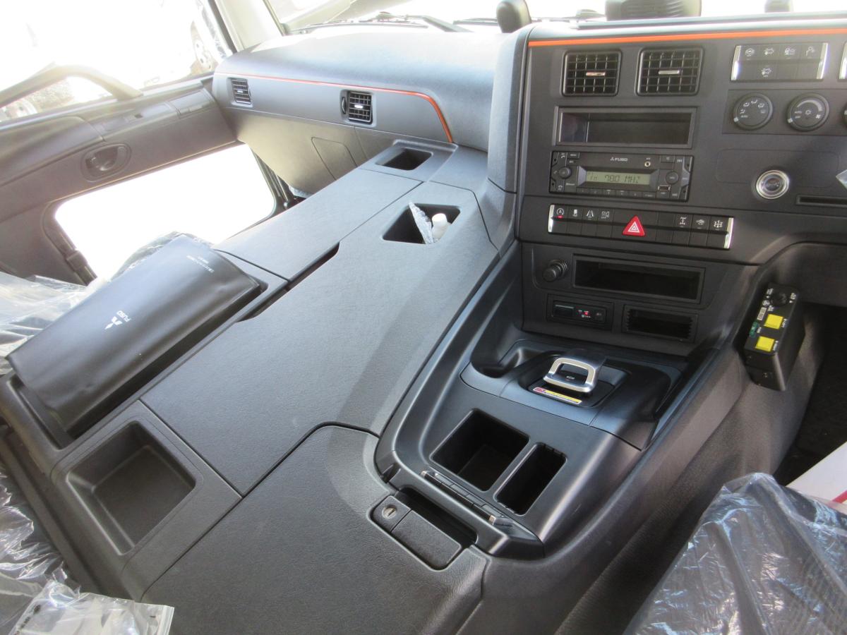 極東製 530×235 土砂ダンプ 自動シート !!|中古トラックの販売・買取・査定のアイナビ