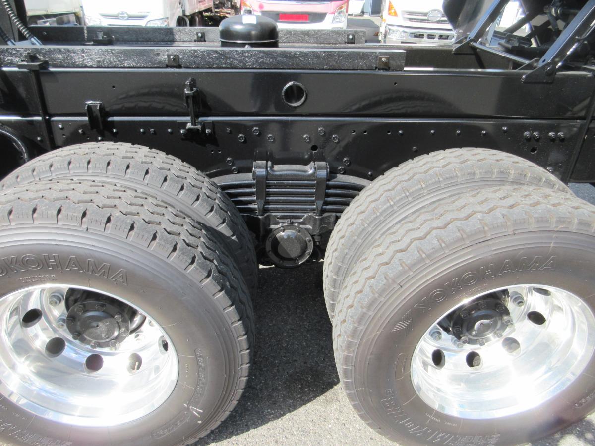 極東製 530×235 土砂ダンプ 自動シート !!|中古トラックの販売・買取・査定のアイナビ