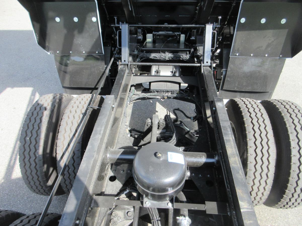 極東製 530×235 土砂ダンプ 自動シート !!|中古トラックの販売・買取・査定のアイナビ