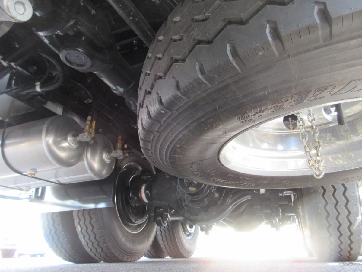 極東製 530×235 土砂ダンプ 自動シート !!|中古トラックの販売・買取・査定のアイナビ