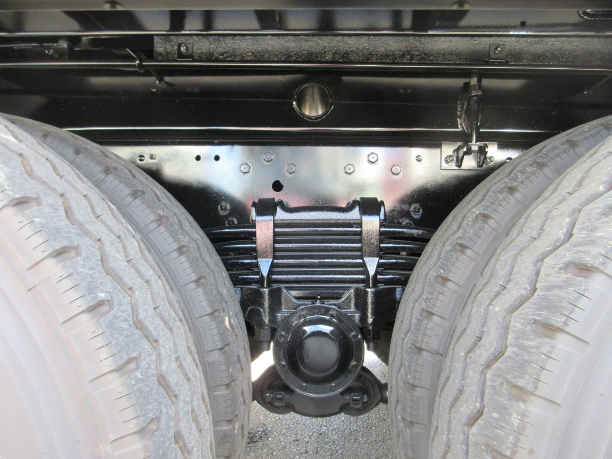 極東製 530×235 土砂ダンプ 自動シート !!|中古トラックの販売・買取・査定のアイナビ