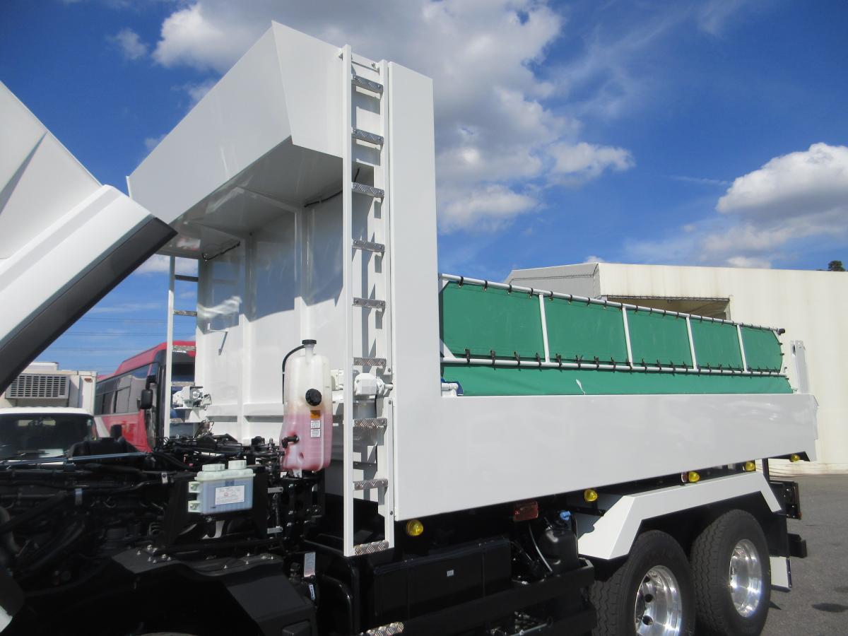 極東製 530×235 土砂ダンプ 自動シート !!|中古トラックの販売・買取・査定のアイナビ