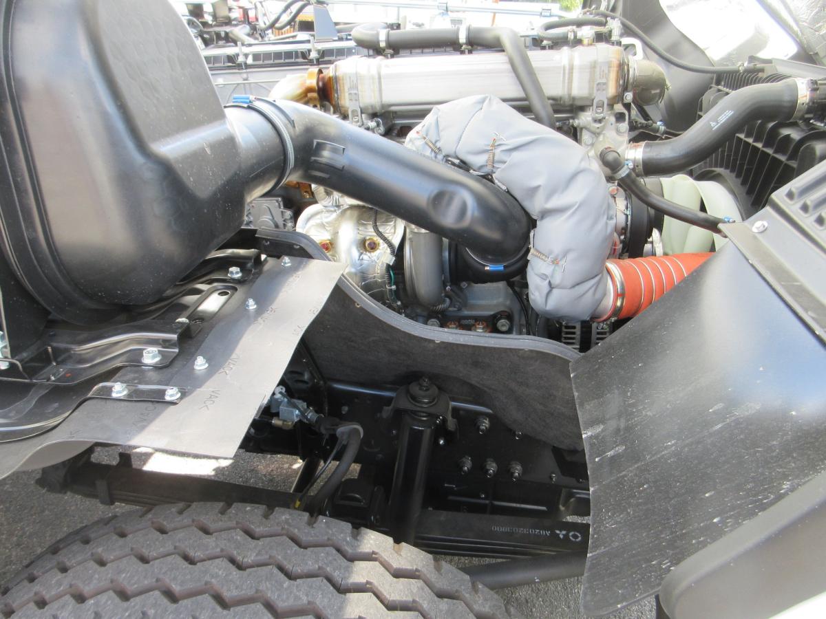 極東製 530×235 土砂ダンプ 自動シート !!|中古トラックの販売・買取・査定のアイナビ