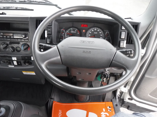 H.20年いすゞフォワードクレーンタダノ5段5.5ボディー|中古トラックの販売・買取・査定のアイナビ