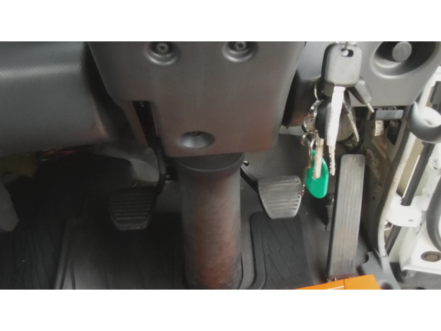 H.20年いすゞフォワードクレーンタダノ5段5.5ボディー|中古トラックの販売・買取・査定のアイナビ