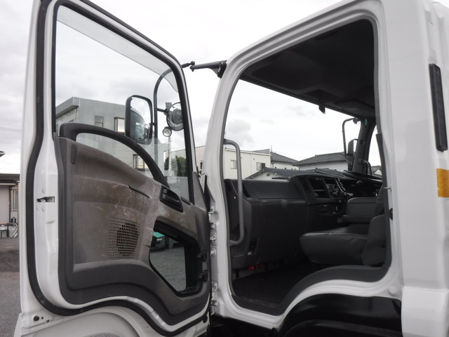 H.20年いすゞフォワードクレーンタダノ5段5.5ボディー|中古トラックの販売・買取・査定のアイナビ