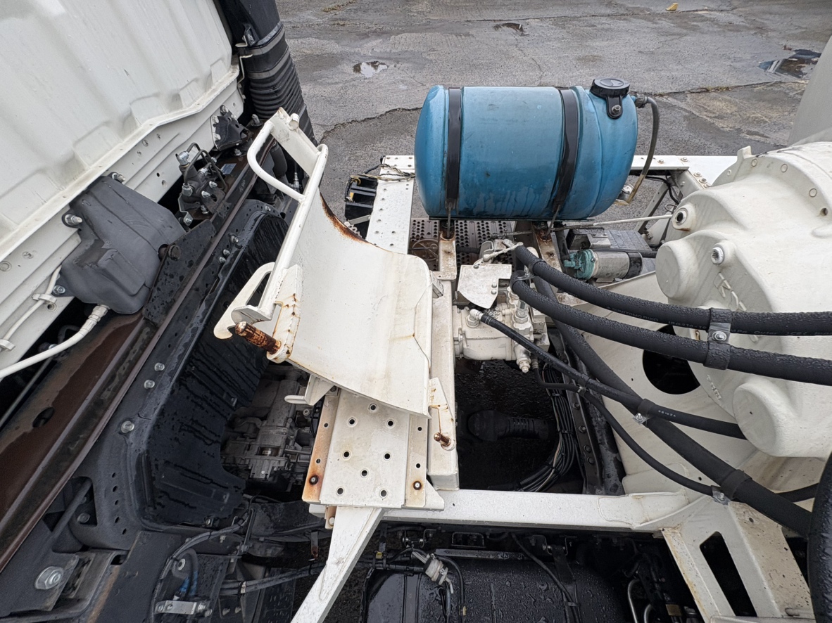 H30年式、スーパーグレート、コンクリートミキサー車、車検付|中古トラックの販売・買取・査定のアイナビ