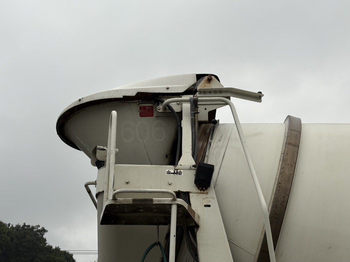 H30年式、スーパーグレート、コンクリートミキサー車、車検付|中古トラックの販売・買取・査定のアイナビ