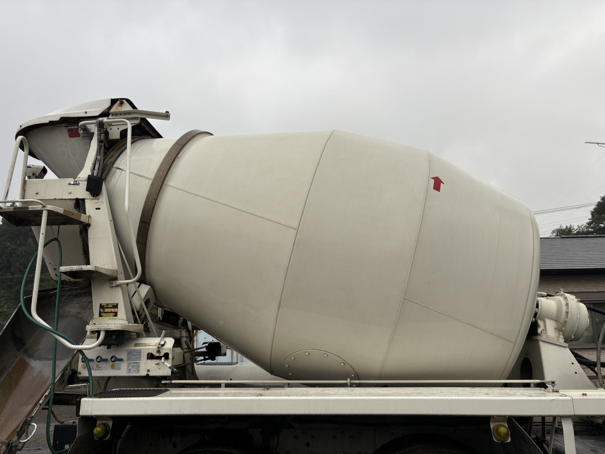 H30年式、スーパーグレート、コンクリートミキサー車、車検付|中古トラックの販売・買取・査定のアイナビ