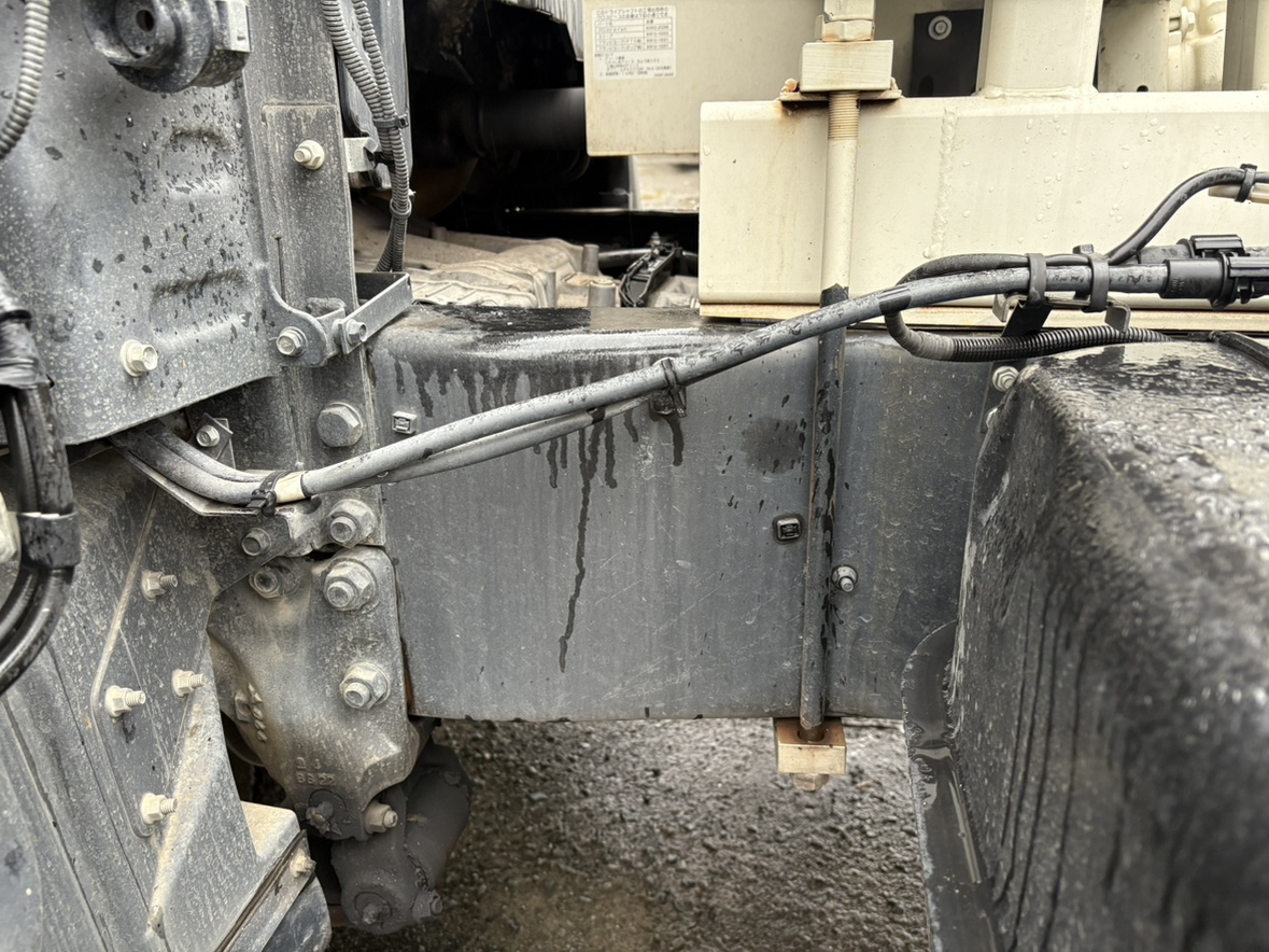 H30年式、スーパーグレート、コンクリートミキサー車、車検付|中古トラックの販売・買取・査定のアイナビ