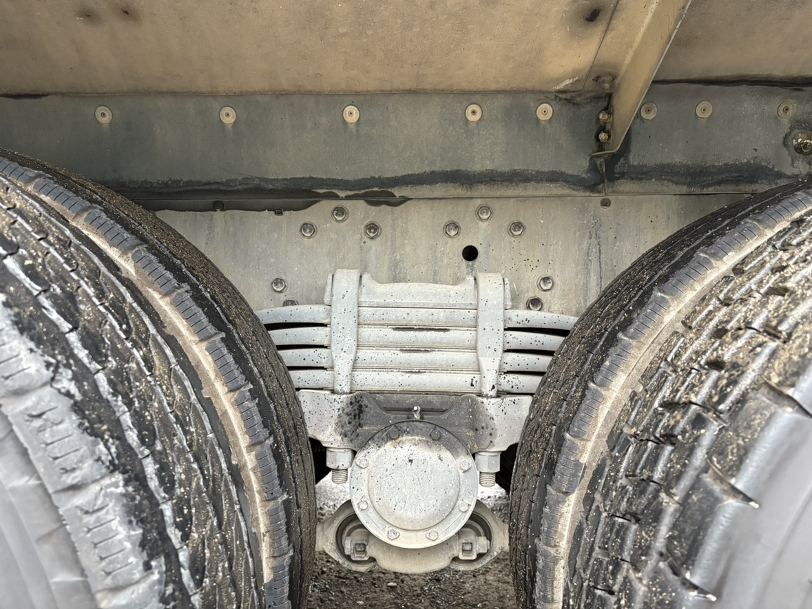 H30年式、スーパーグレート、コンクリートミキサー車、車検付|中古トラックの販売・買取・査定のアイナビ