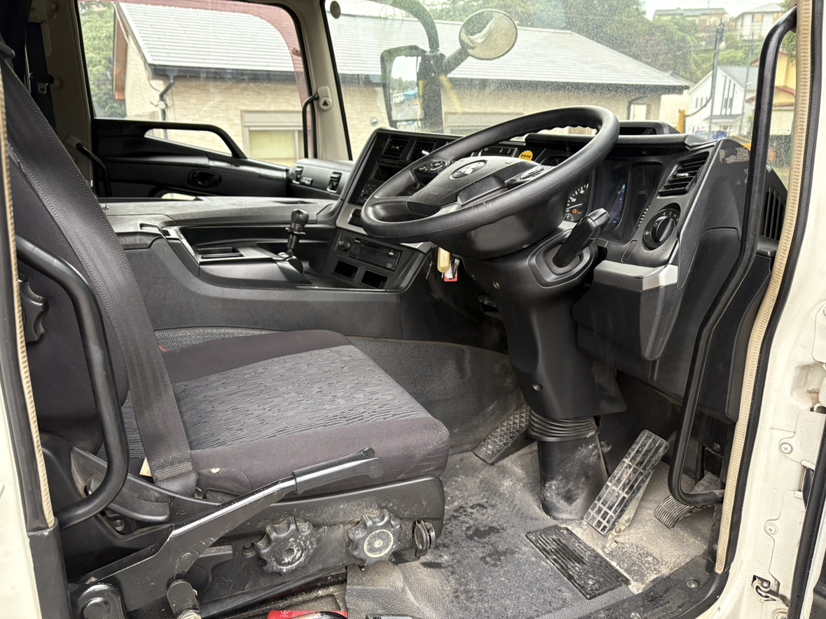 H30年式、スーパーグレート、コンクリートミキサー車、車検付|中古トラックの販売・買取・査定のアイナビ