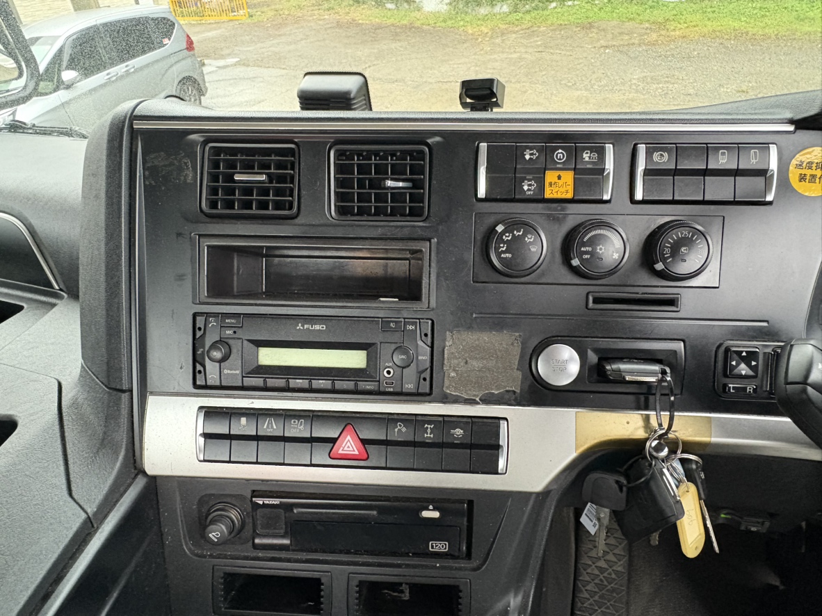 H30年式、スーパーグレート、コンクリートミキサー車、車検付|中古トラックの販売・買取・査定のアイナビ