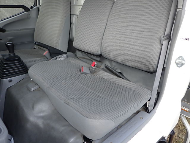 日野 平成31年式 ドライバン サイドスライドドア|中古トラックの販売・買取・査定のアイナビ