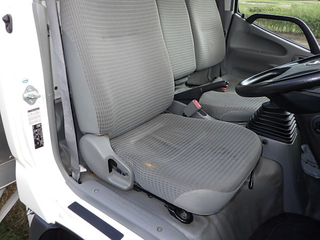 日野 平成31年式 ドライバン サイドスライドドア|中古トラックの販売・買取・査定のアイナビ