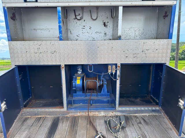 平成18年式☆日野プロフィア セフティーローダー|中古トラックの販売・買取・査定のアイナビ