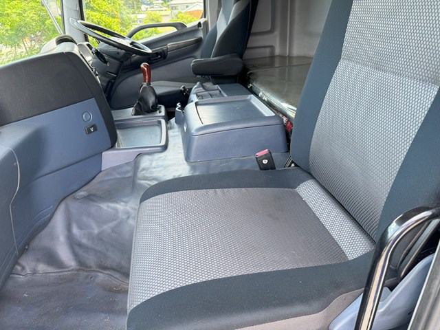 平成18年式☆日野プロフィア セフティーローダー|中古トラックの販売・買取・査定のアイナビ