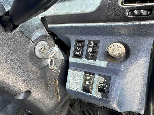 平成18年式☆日野プロフィア セフティーローダー|中古トラックの販売・買取・査定のアイナビ