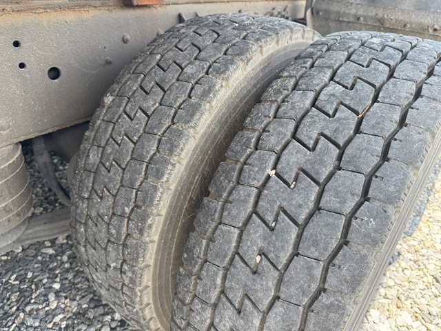 平成18年式☆日野プロフィア セフティーローダー|中古トラックの販売・買取・査定のアイナビ