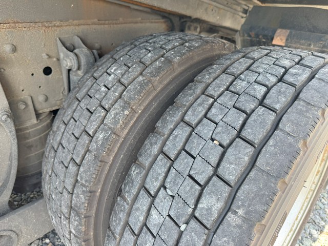 平成18年式☆日野プロフィア セフティーローダー|中古トラックの販売・買取・査定のアイナビ