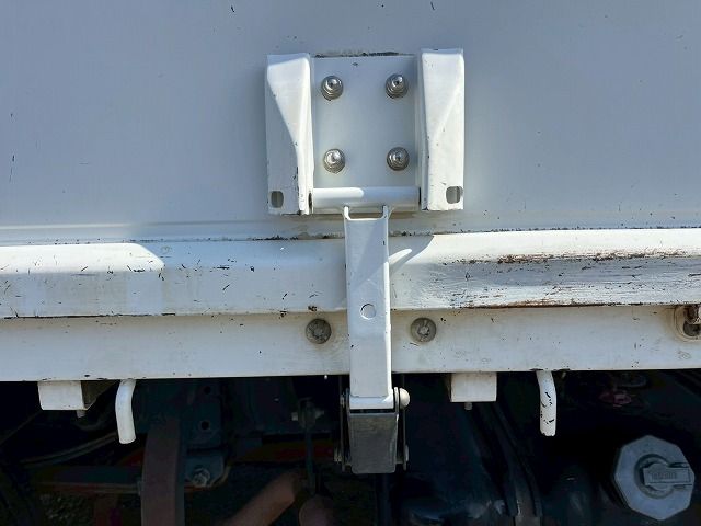 5段ラジコン★ワイド×ロング★3トン積載★6速マニュアル|中古トラックの販売・買取・査定のアイナビ