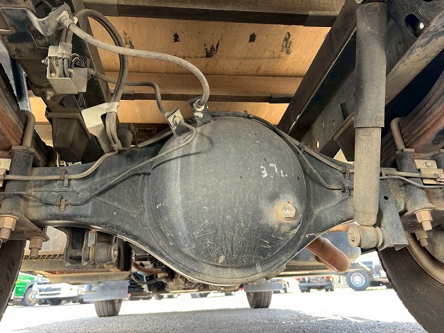 5段ラジコン★ワイド×ロング★3トン積載★6速マニュアル|中古トラックの販売・買取・査定のアイナビ