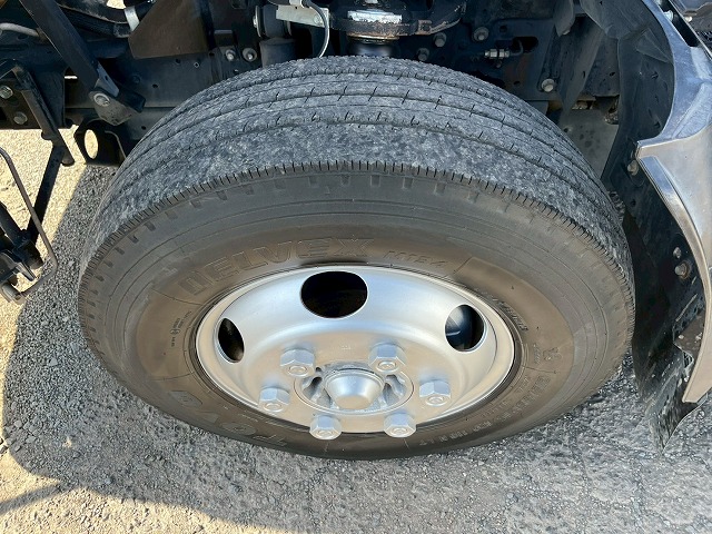 5段ラジコン★ワイド×ロング★3トン積載★6速マニュアル|中古トラックの販売・買取・査定のアイナビ