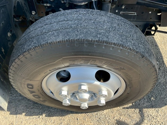 5段ラジコン★ワイド×ロング★3トン積載★6速マニュアル|中古トラックの販売・買取・査定のアイナビ