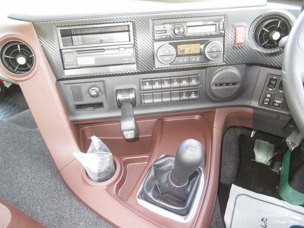 四国車体 ウィンチ Rエアサス 自動あゆみ 380PS 7速|中古トラックの販売・買取・査定のアイナビ