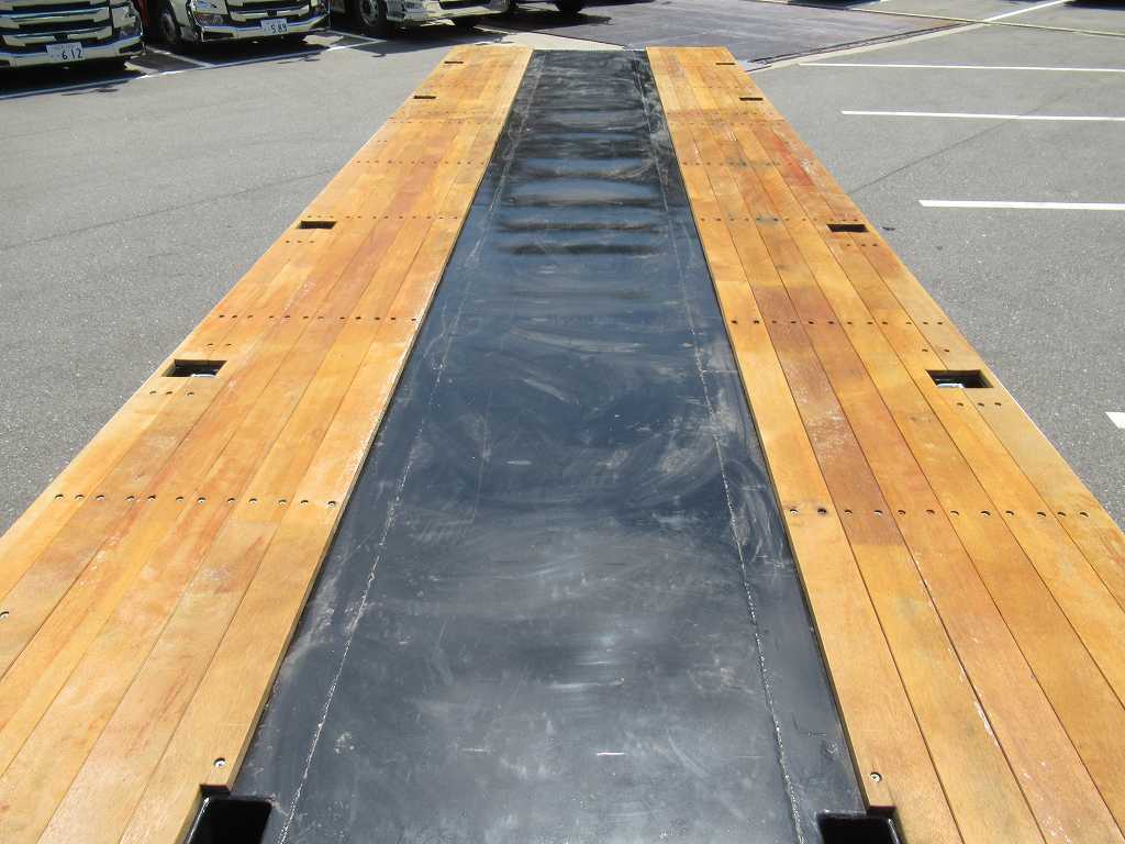 四国車体 ウィンチ Rエアサス 自動あゆみ 380PS 7速|中古トラックの販売・買取・査定のアイナビ