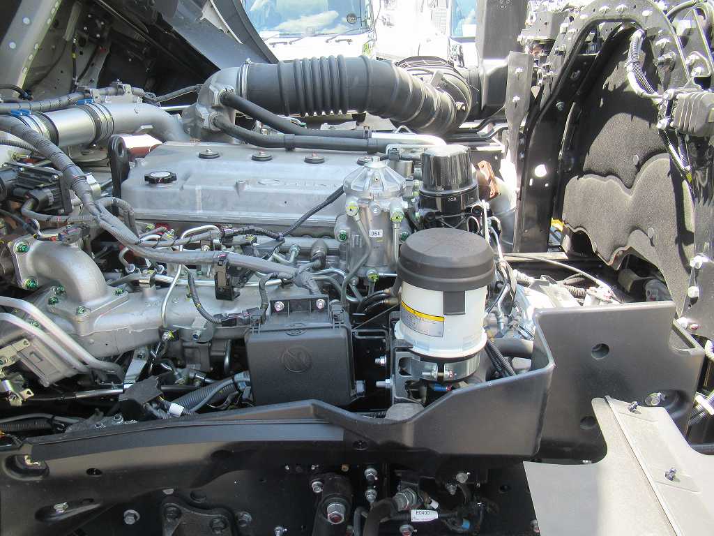 四国車体 ウィンチ Rエアサス 自動あゆみ 380PS 7速|中古トラックの販売・買取・査定のアイナビ