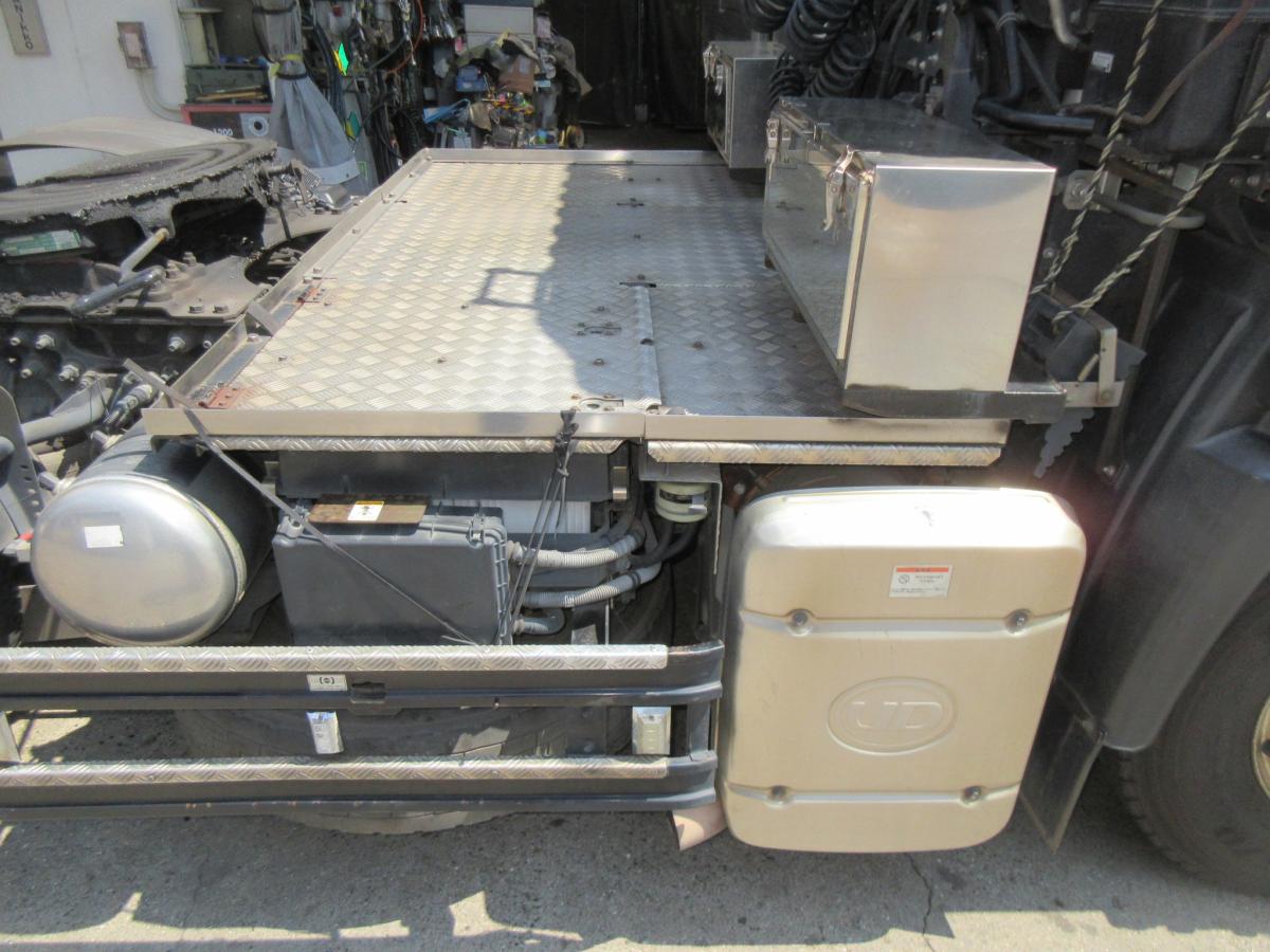 デフロック付ハイルーフ11.5トントラクタ|中古トラックの販売・買取・査定のアイナビ