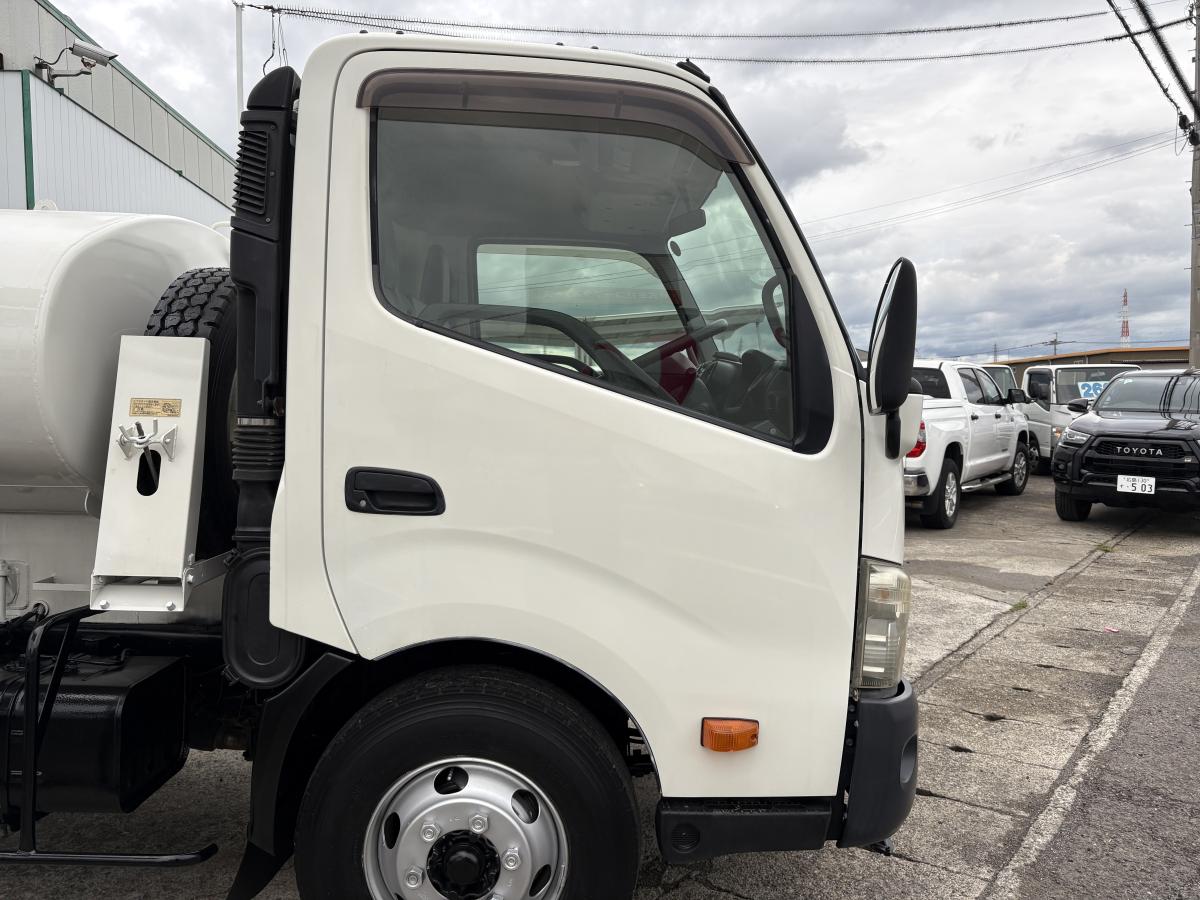 H24デュトロ 散水車|中古トラックの販売・買取・査定のアイナビ