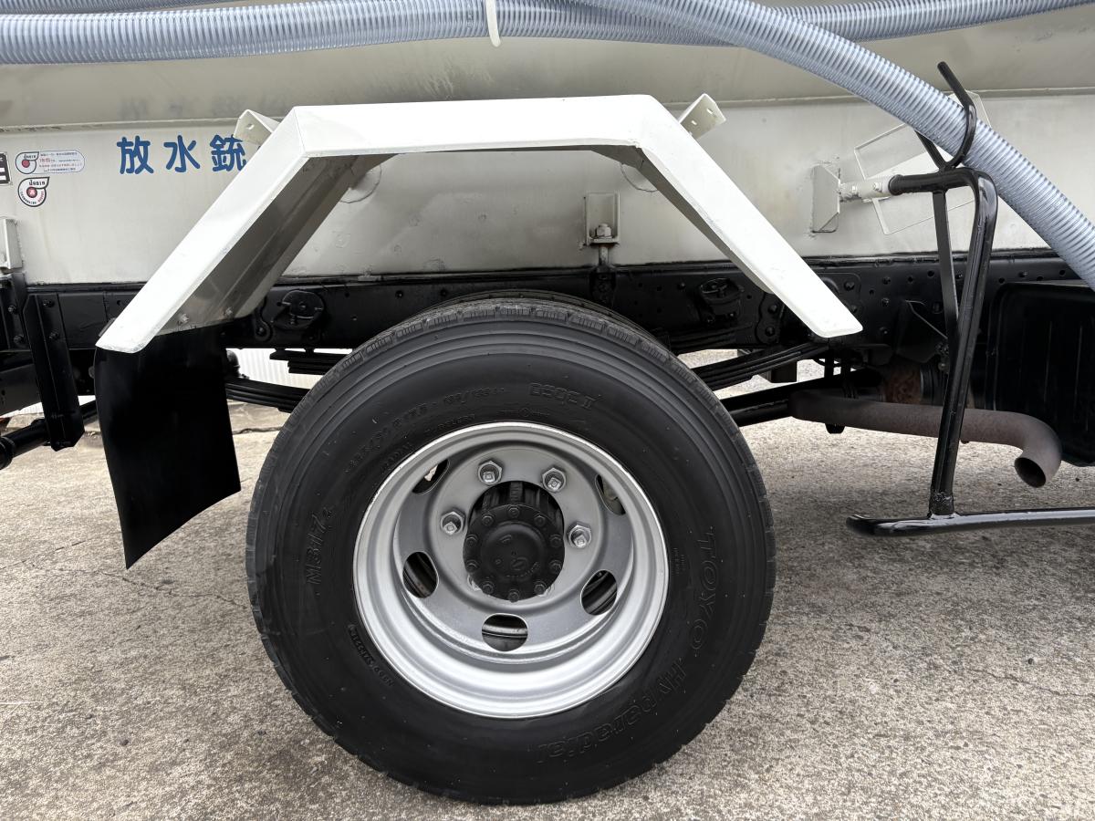 H24デュトロ 散水車|中古トラックの販売・買取・査定のアイナビ