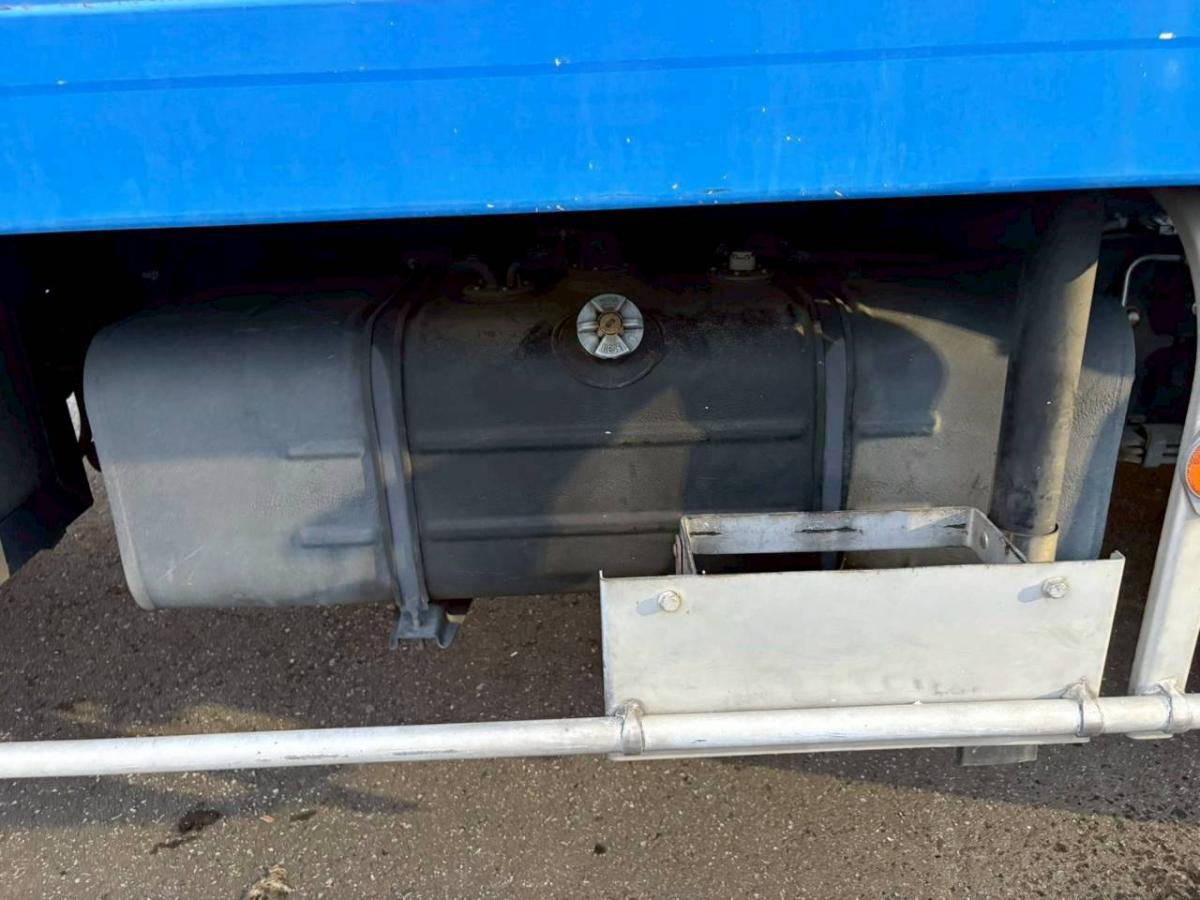 ワイドロング東プレ低温パワーゲート付きAT|中古トラックの販売・買取・査定のアイナビ