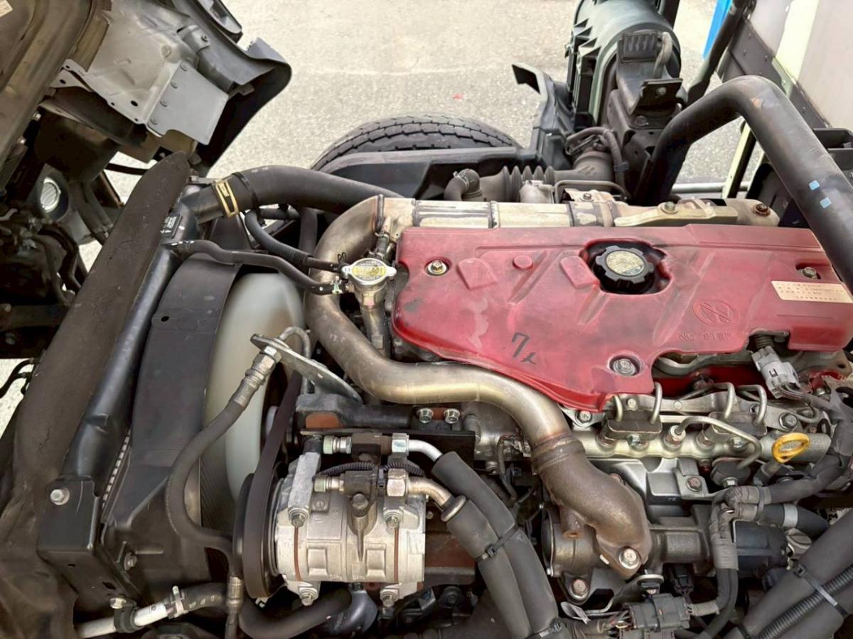 ワイドロング東プレ低温パワーゲート付きAT|中古トラックの販売・買取・査定のアイナビ